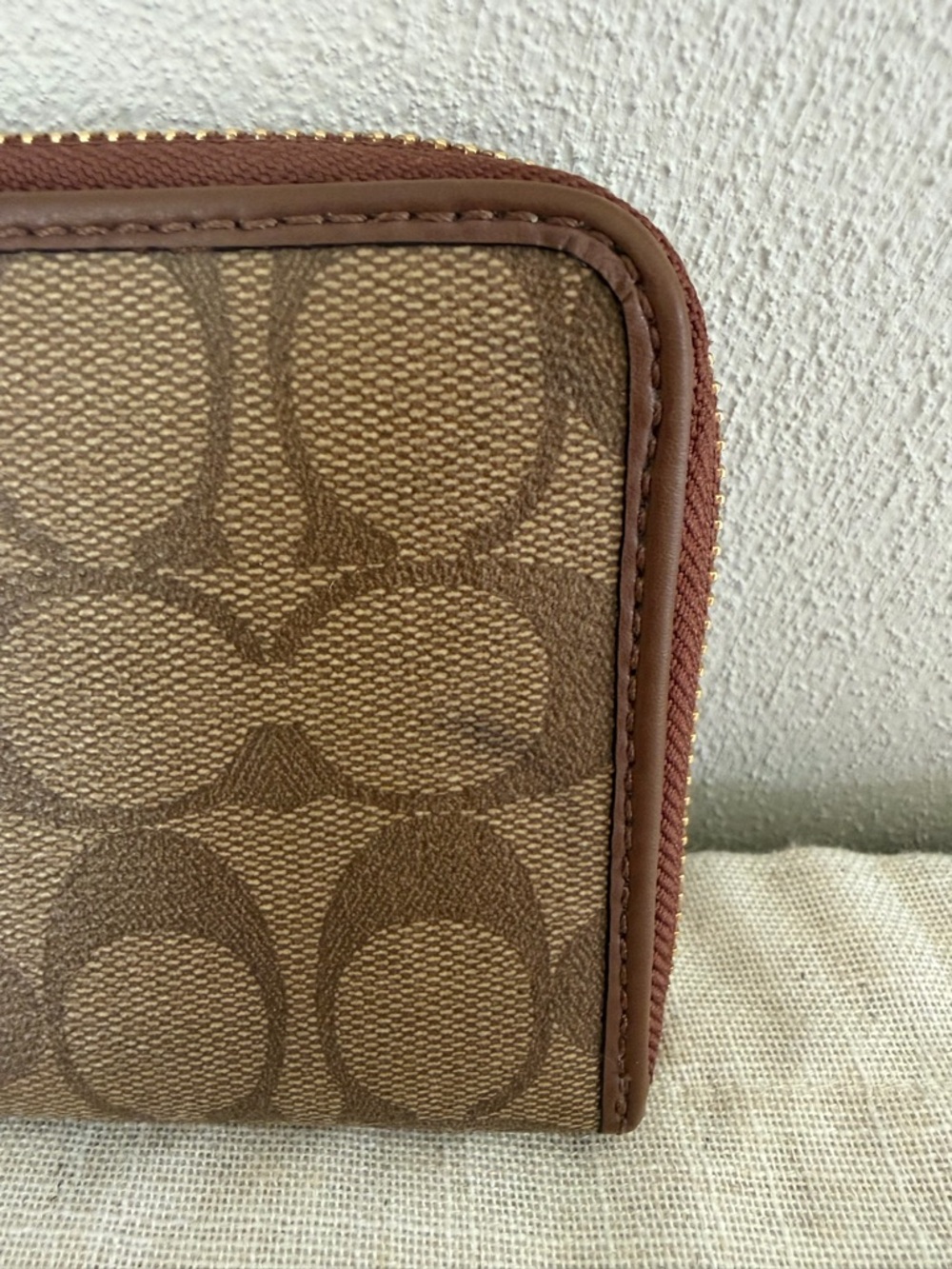 Coach Brown Signature Accordian Zip Wallet - Picture 5 of 12